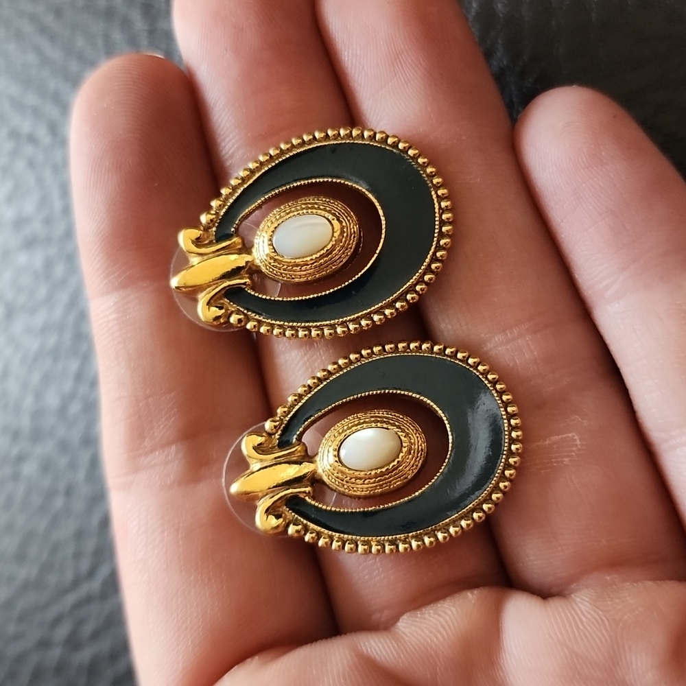 1928 earrings - Picture 2 of 8